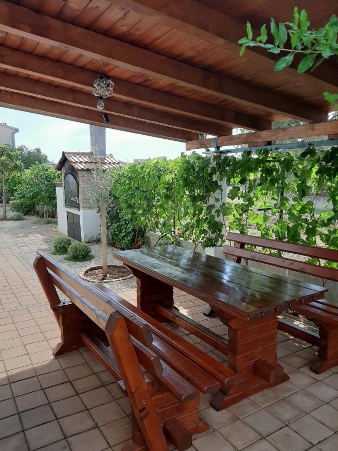 Apartment Maslina Biograd Na Moru Exteriér fotografie